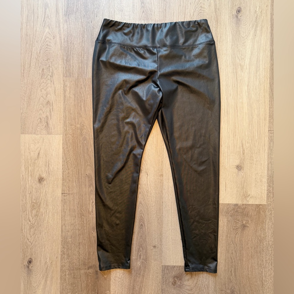 Wild Fable Black Faux Leather Leggings Size Large High Rise